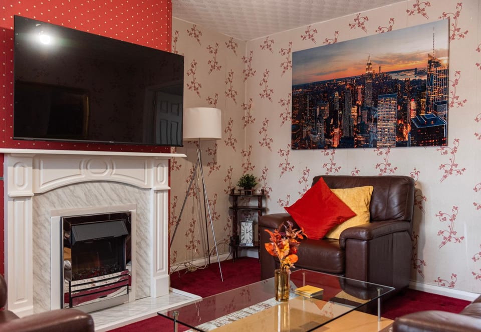 Communal lounge/ TV room