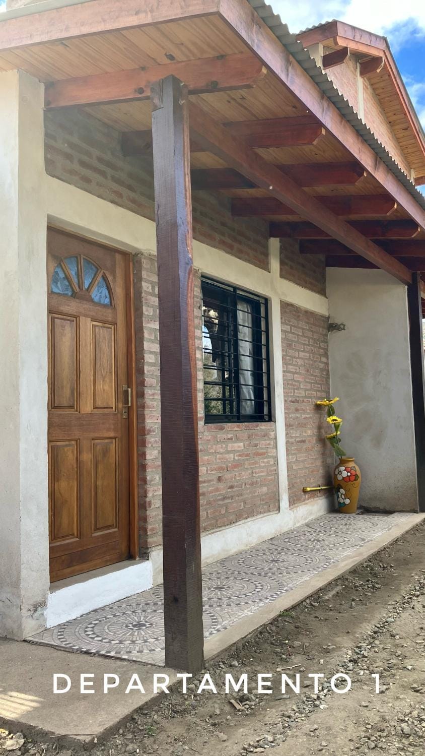 Property building, Facade/entrance, Day