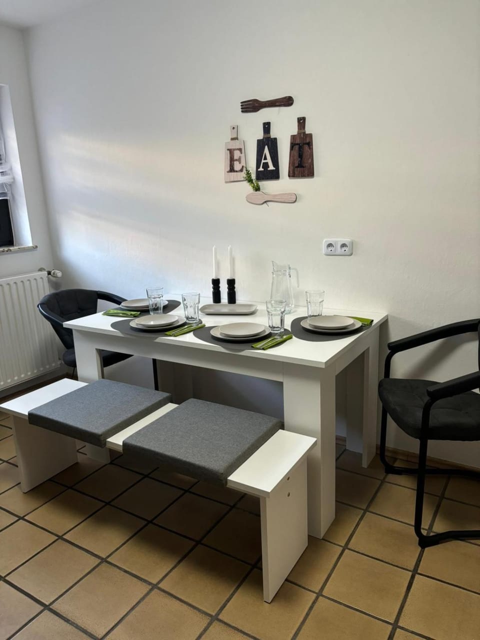 Dining area, kitchen