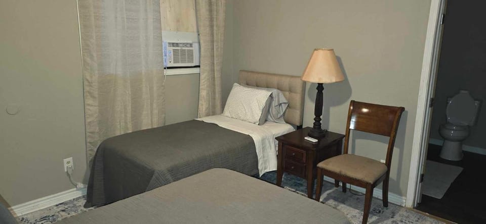 3 Bedroom Retreat with Modern Comforts and Local Charm House in Port Arthur
