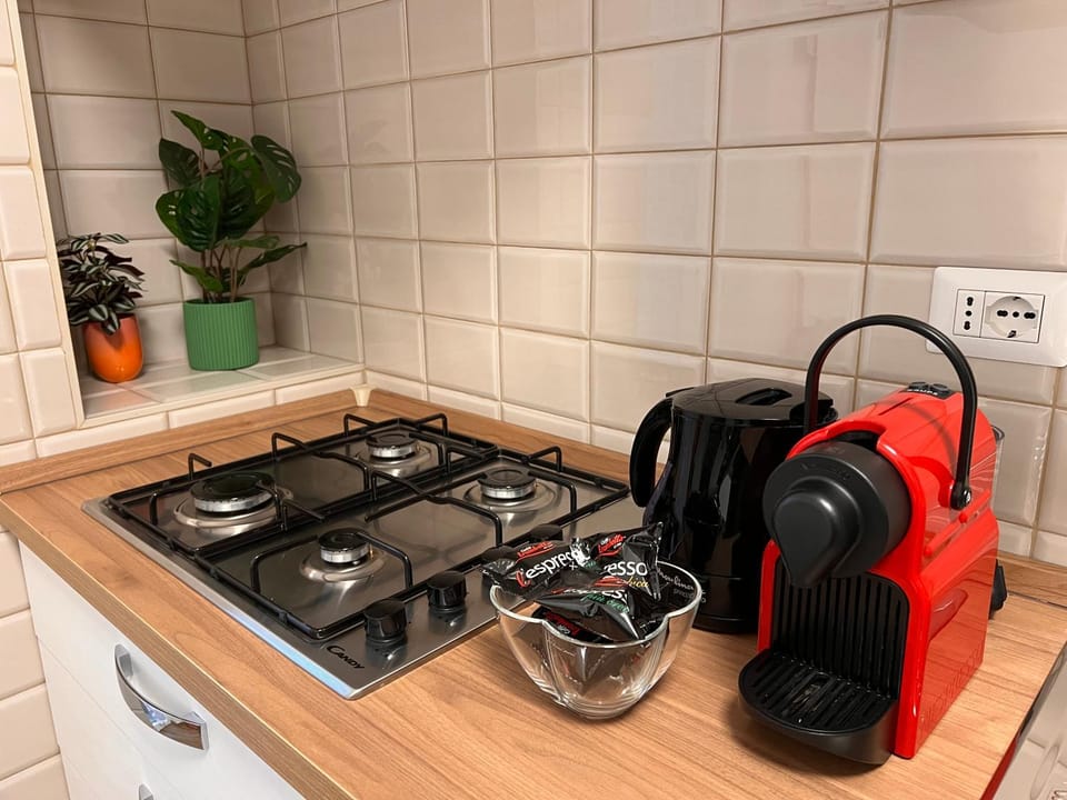 Coffee/tea facilities, Kitchen or kitchenette