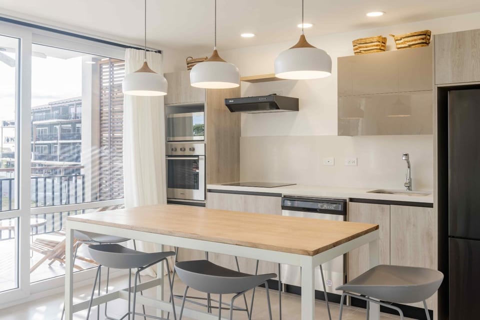 Kitchen or kitchenette, Dining area, air conditioner