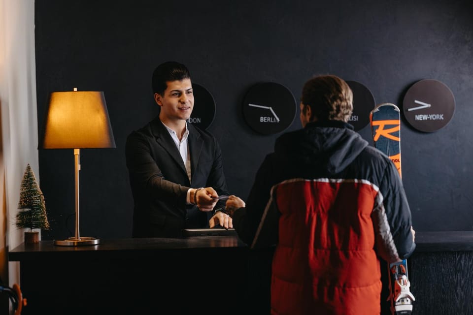 Staff, People, Skiing, Lobby or reception, group of guests