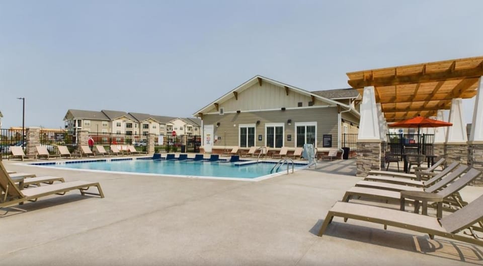 Pool view, Swimming pool