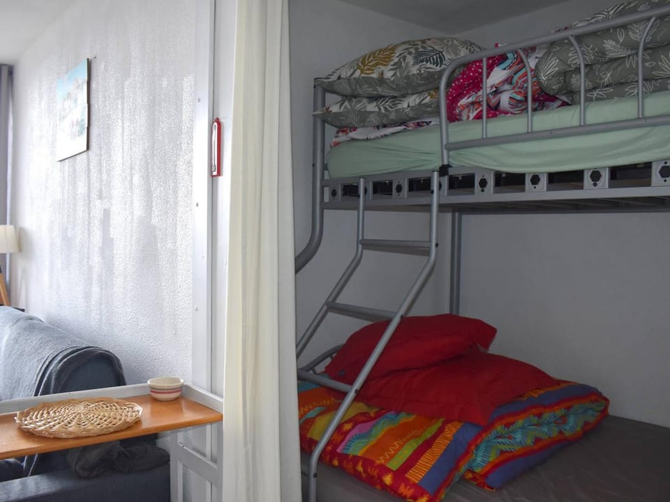 Studio Cabine 4 Pers - Sud & Vue Montagne - FR-1-580-117 Cabin in Bolquère