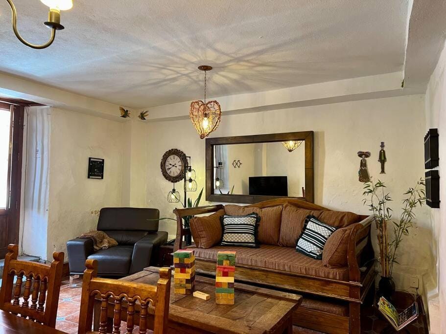Cozy 3BR House in Centro Terrace Parish View House in San Miguel de Allende