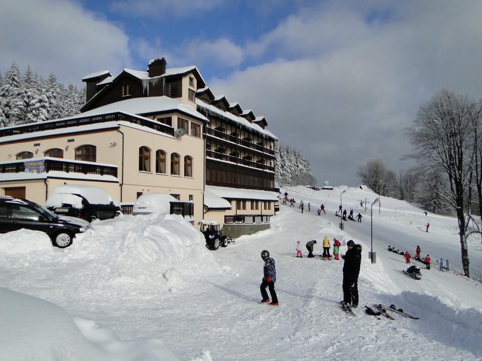 Facade/entrance, Winter