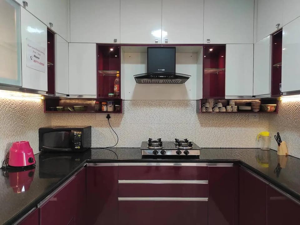 Elegant 3BHK at 34 Floor only for Vegetarian Family Apartment in Bengaluru