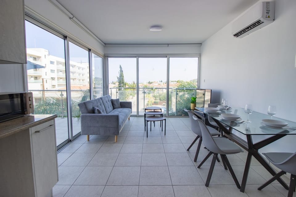 View (from property/room), Living room, Dining area