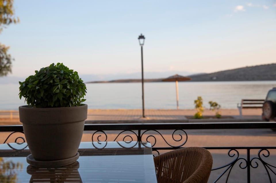 View (from property/room), Balcony/Terrace, Sea view