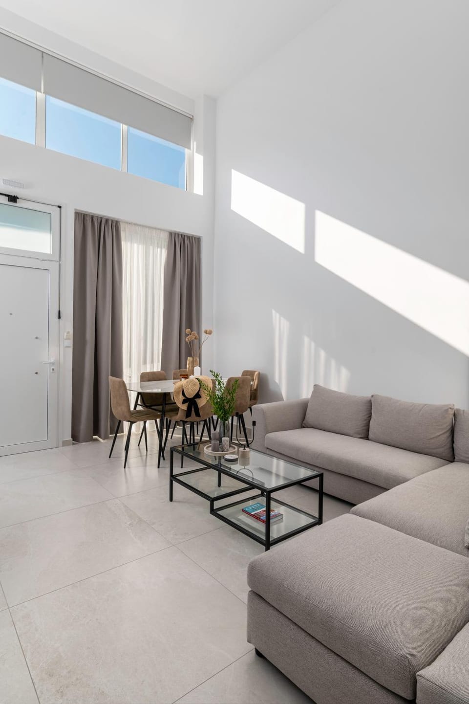 Living room, Seating area, Dining area