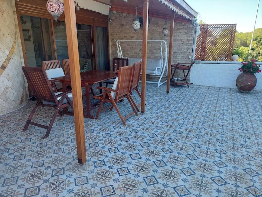 Şifne yalı'da 4 oda 9kisi yatak kapasite manzaralı House in İzmir Province