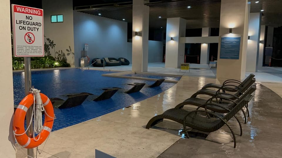 Swimming pool