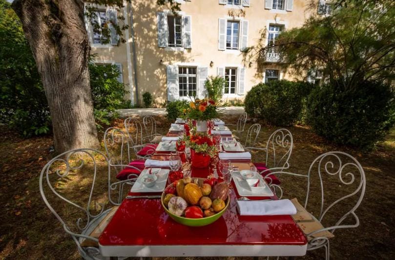 Garden, Dining area