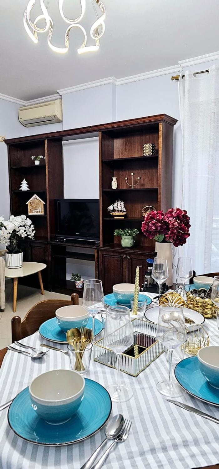Seating area, Dining area