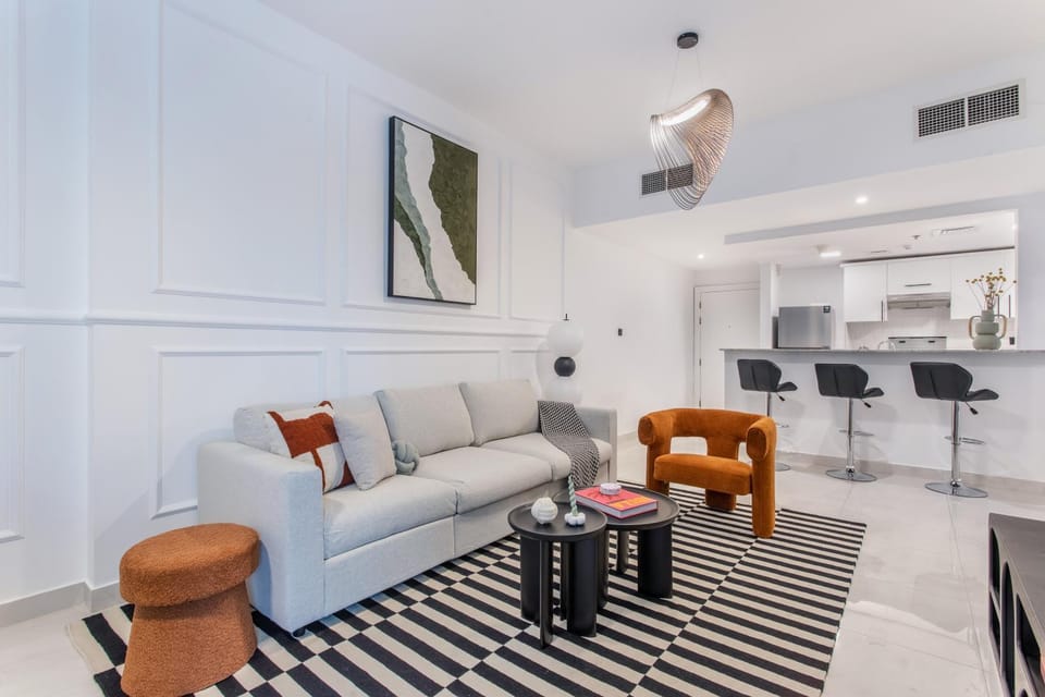 Comfy 1BR Marina Living Steps from Marina Walk Apartment in Dubai