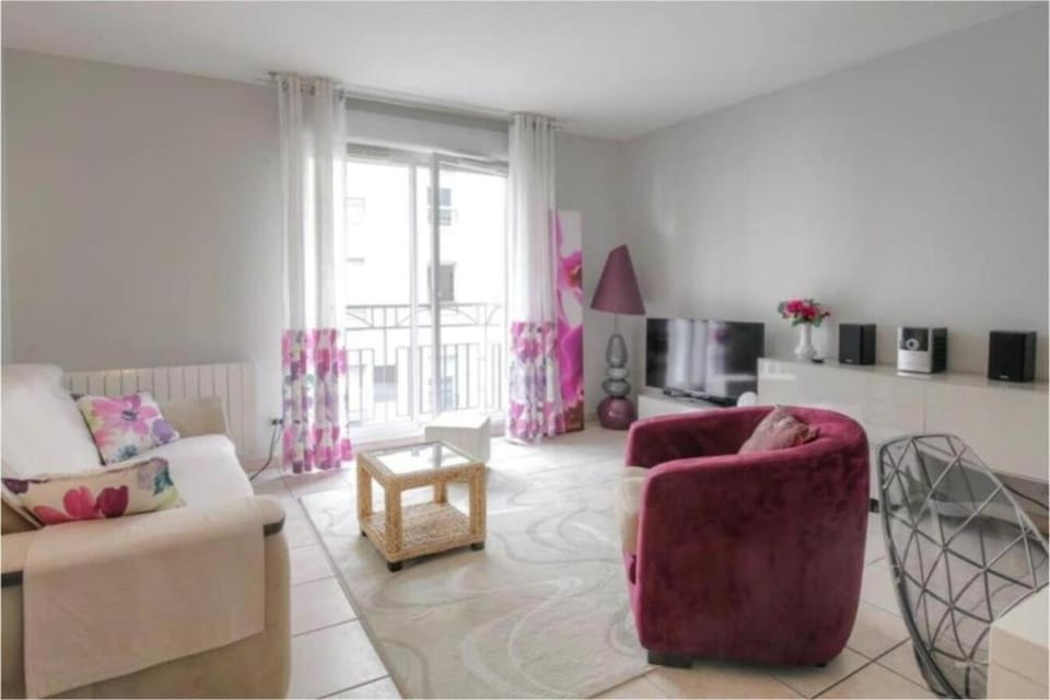 T2 calme avec parking entre Perrache et Confluence Apartment in Lyon