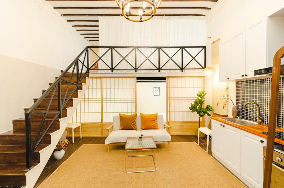上海小胖纸民宿-南京西路3店-桃之夭夭 Apartment in Shanghai