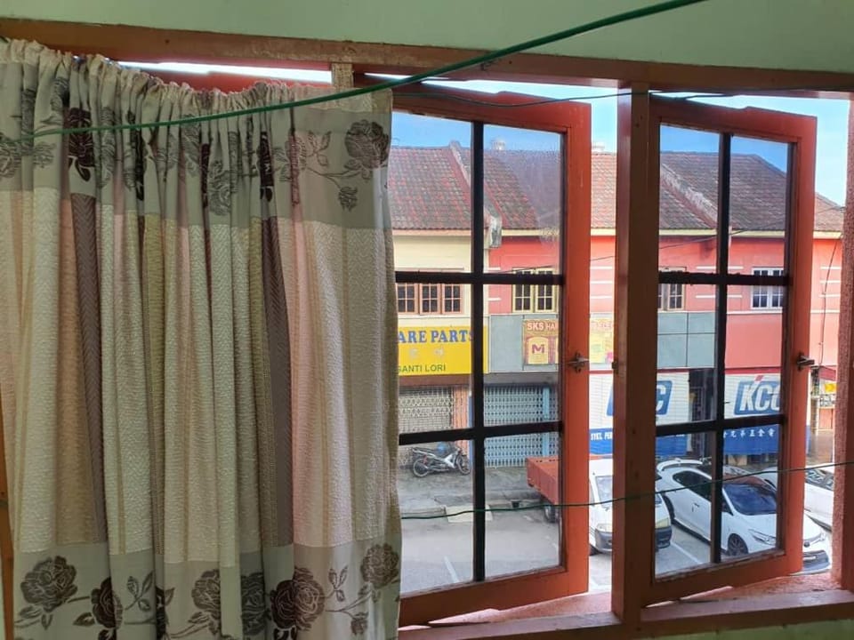 Taman Medan Seri Sentosa, Ayer Tawar Vacation rental in Perak