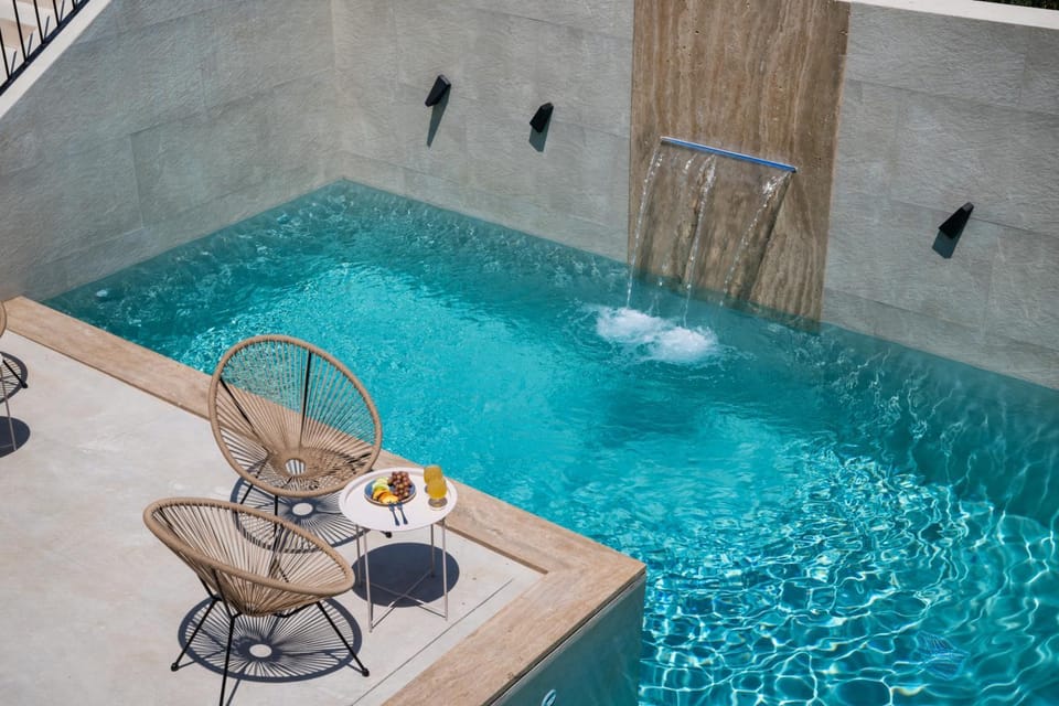 Seating area, Swimming pool