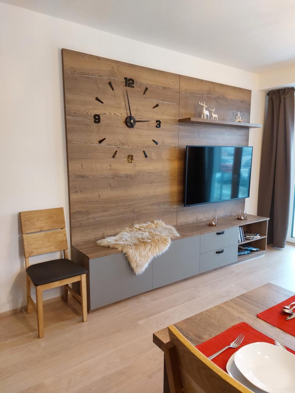 Living room, Dining area