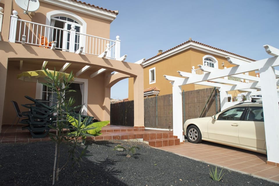 Facade/entrance, Garden, Balcony/Terrace, Other