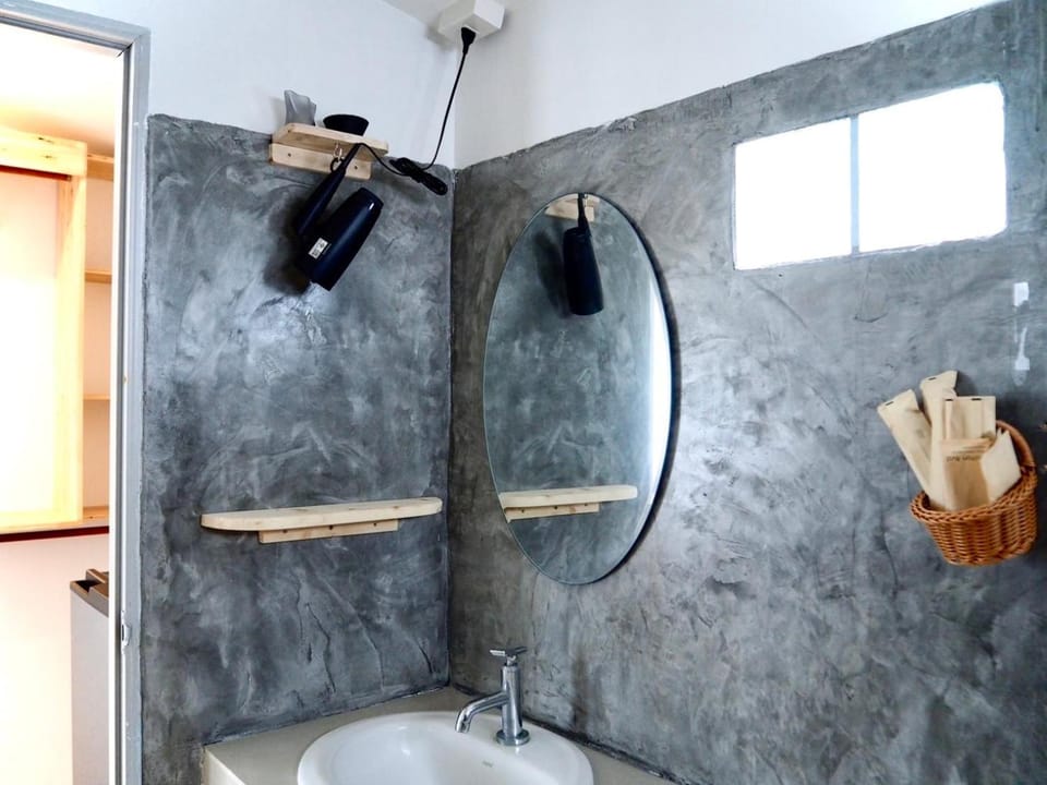 High Bar Koh Tao Hotel in Ko Tao