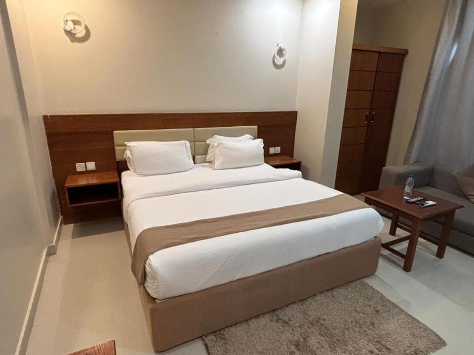 Bed, Photo of the whole room, Bedroom, towels, wardrobe