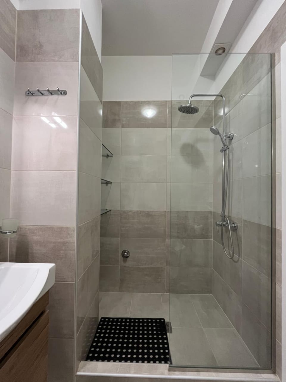Mosaikon Guesthouses #Kolokotroni Str Apartment in Athens