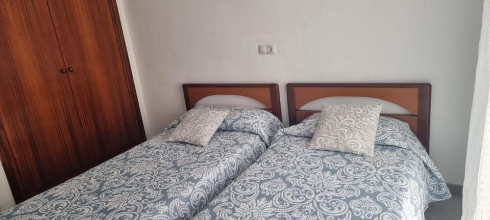 Habitación Doble a 100 m de la Playa Vacation rental in Benidorm