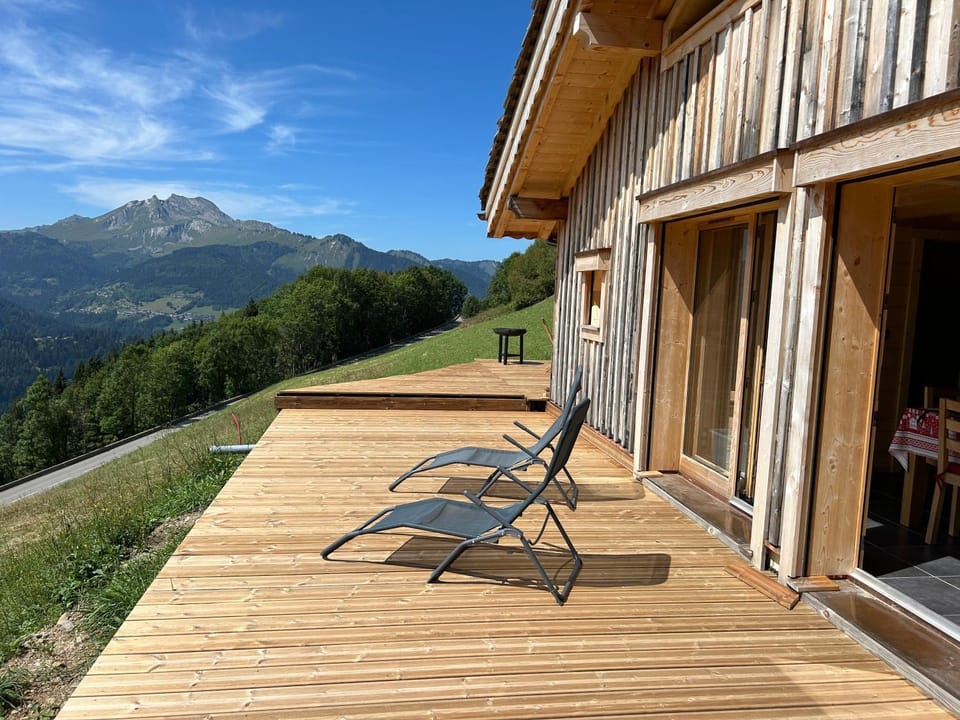 Chalet Morzine La petite grange Apartment in Montriond