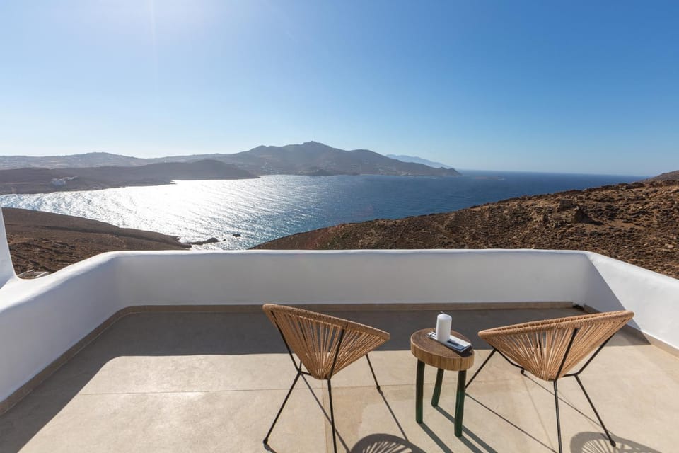 Patio, Nearby landmark, Day, Natural landscape, View (from property/room), Balcony/Terrace, Seating area, Sea view, Sea view