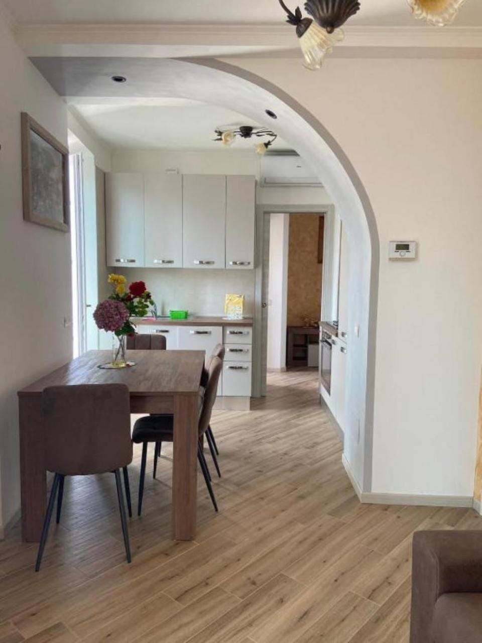 Kitchen or kitchenette, Living room, Seating area, Dining area, internet, air conditioner