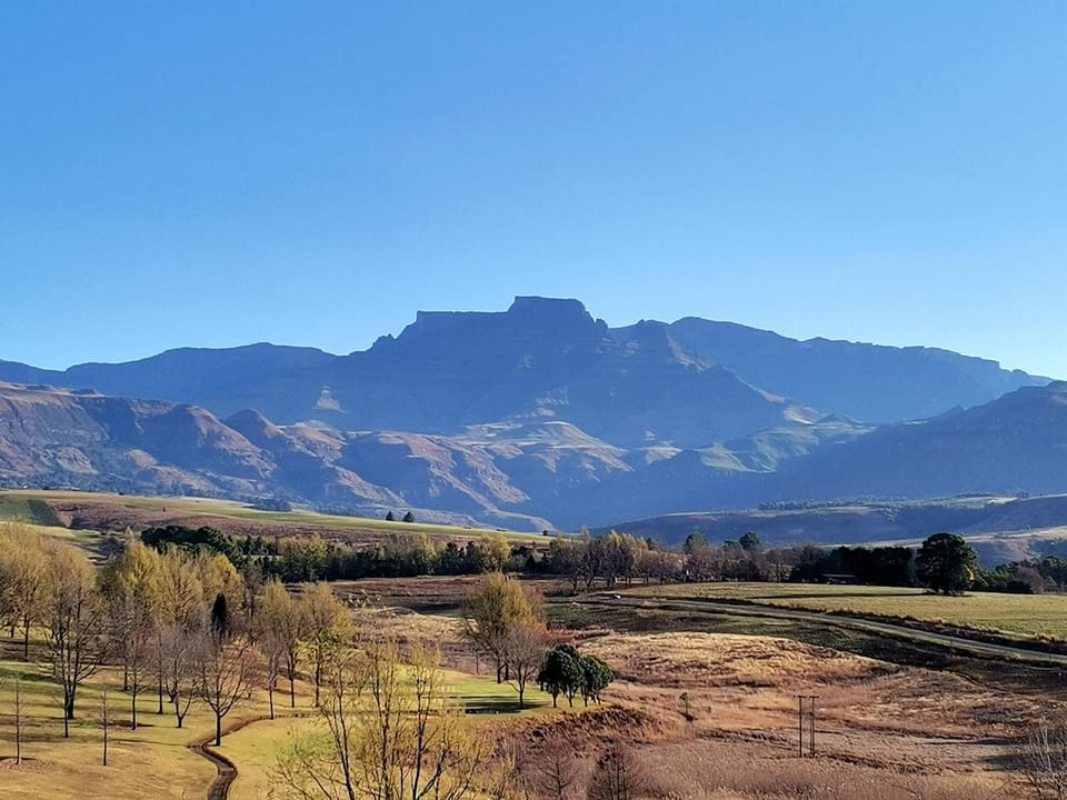 Nearby landmark, Day, Natural landscape, Mountain view