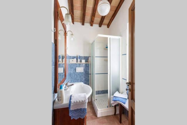 Antico Podere la Martinella Apartment in Tuscany