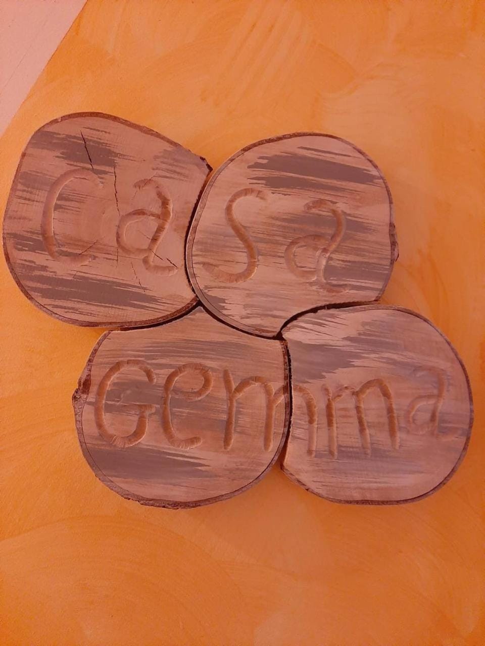 Decorative detail, Text overlay