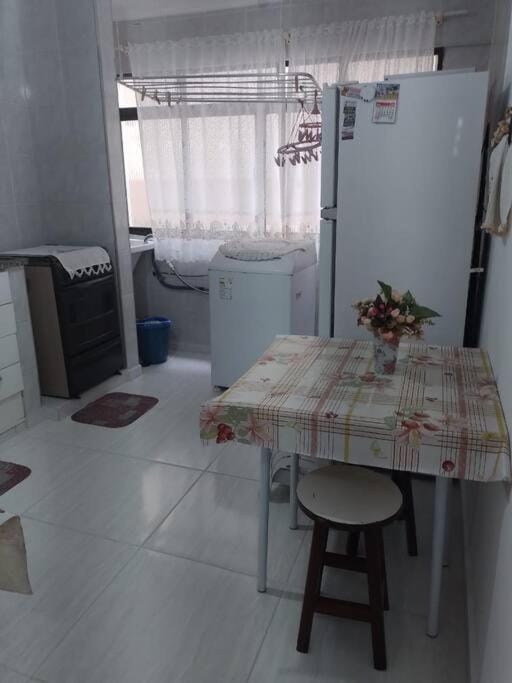 Apto Guarujá Astúrias 2 dormitorios Apartment in State of São Paulo