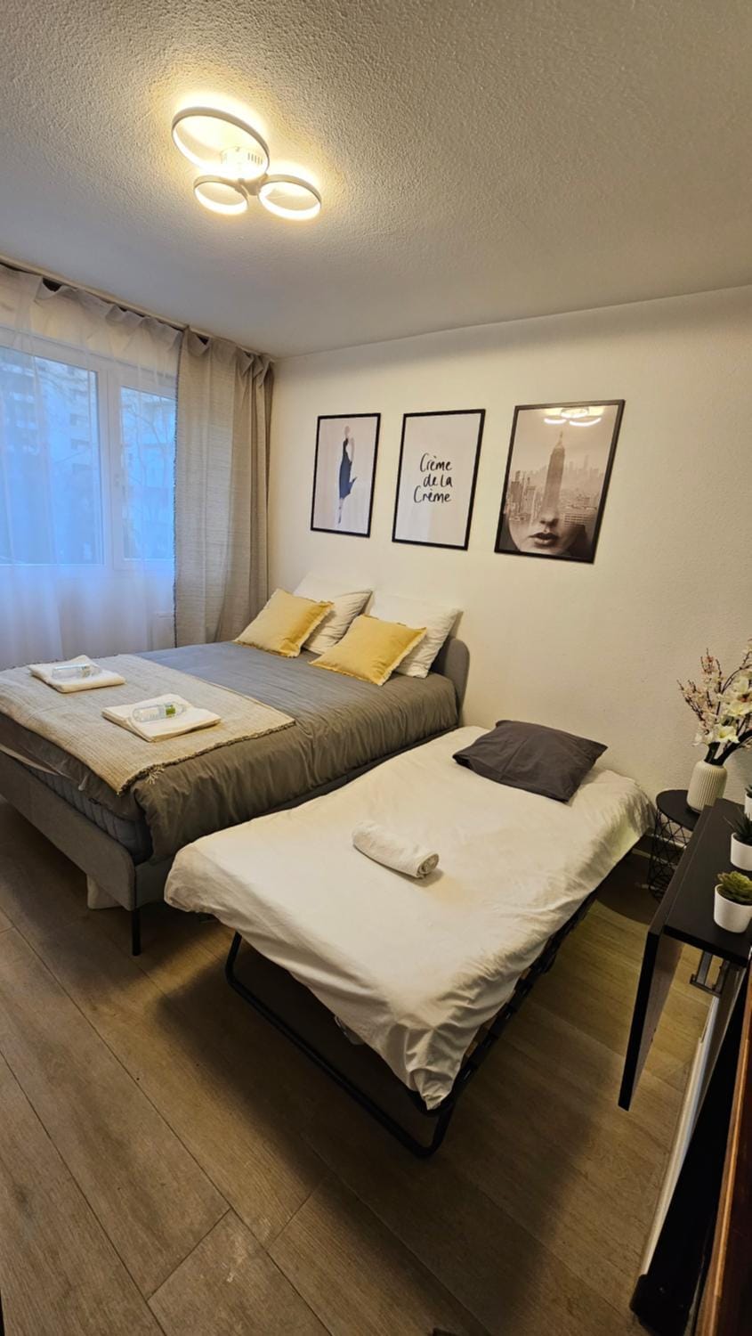 Logement Arche de la Défense, Arena spectacle, wifi, parking gratuit Apartment in Courbevoie