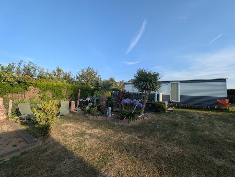 Mobil-home entre terre et mer Campground/ 
RV Resort in Normandy