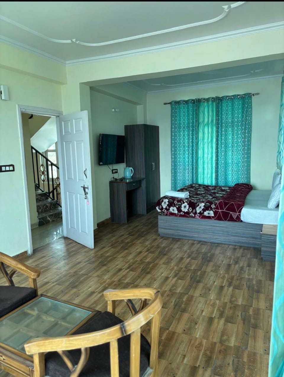 Photo of the whole room