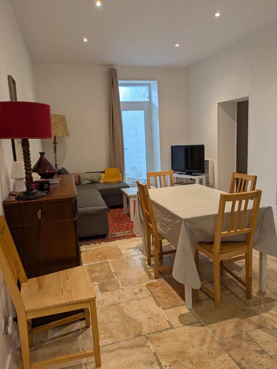 TV and multimedia, Living room, Dining area