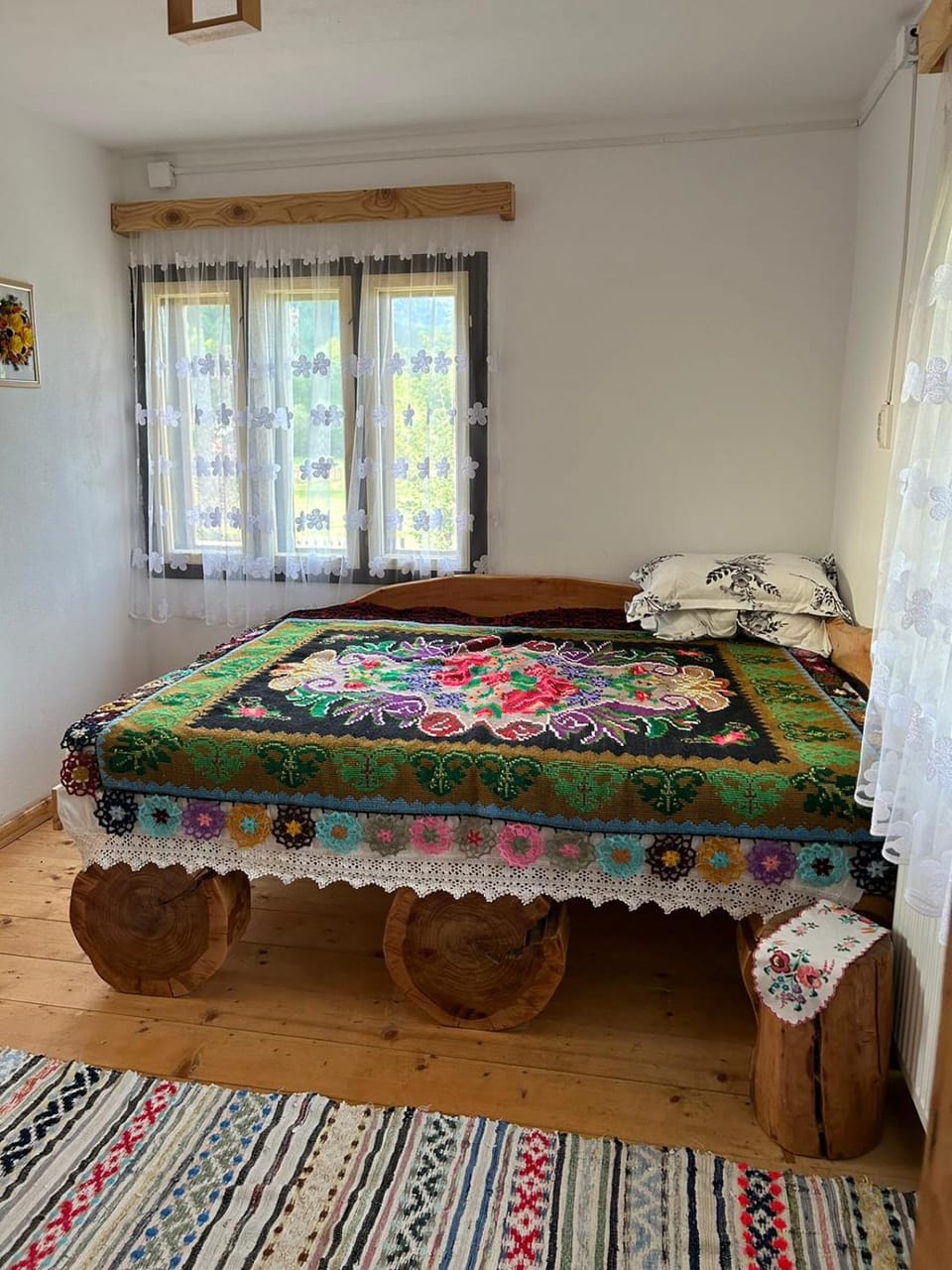 Căsuța Bunicilor din Rai House in Romania