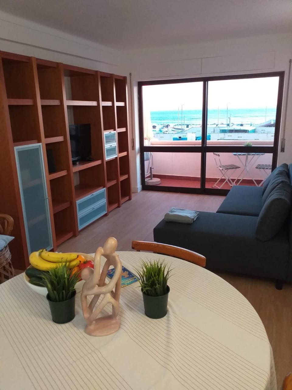TV and multimedia, Living room, Photo of the whole room, Seating area