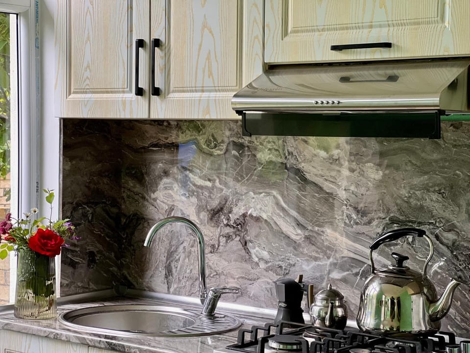 Kitchen or kitchenette, kitchen