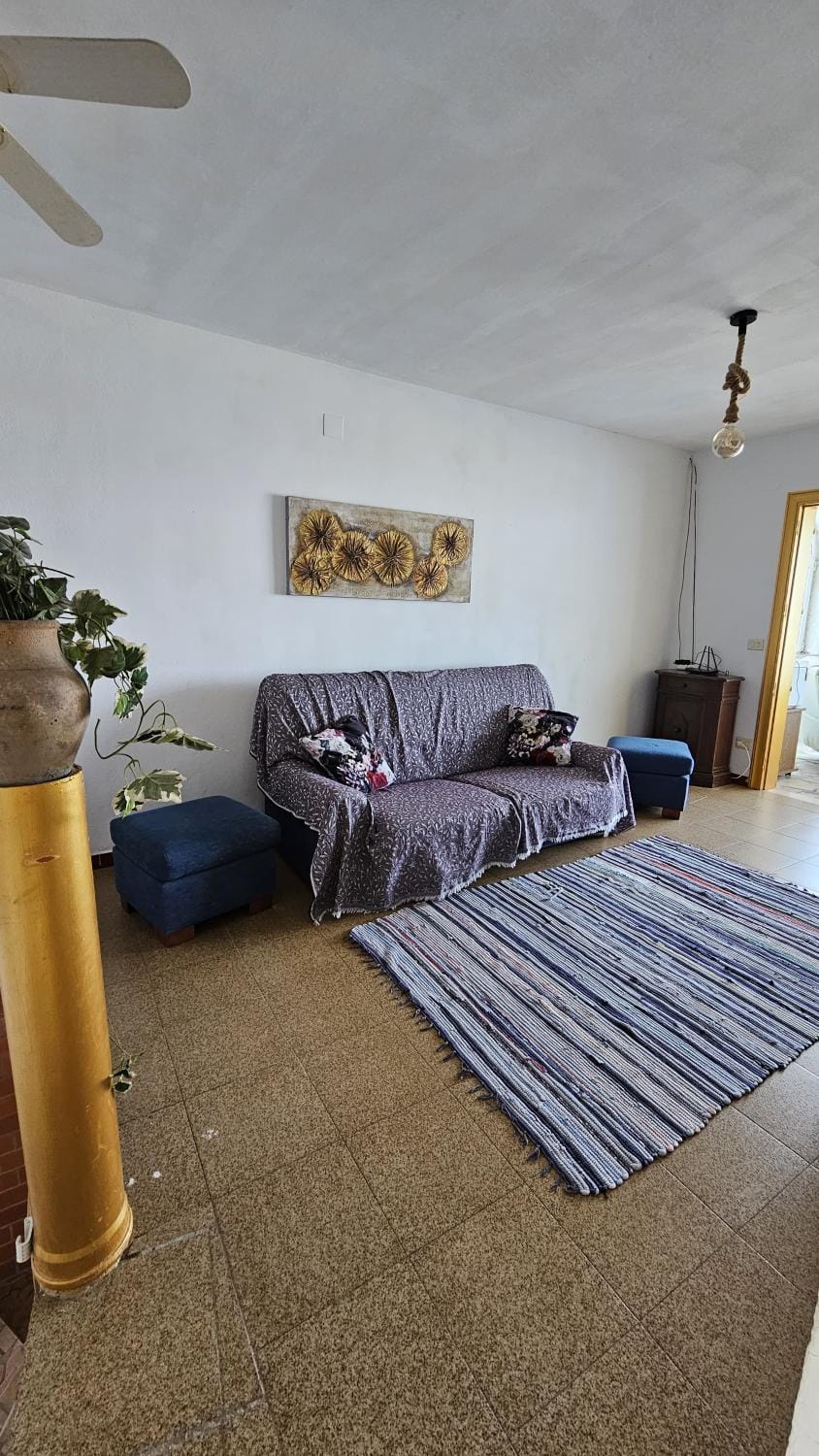 Living room, Photo of the whole room, Seating area
