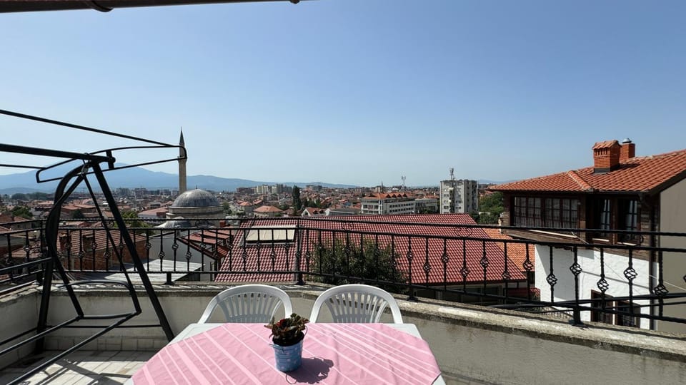 Balcony/Terrace, City view