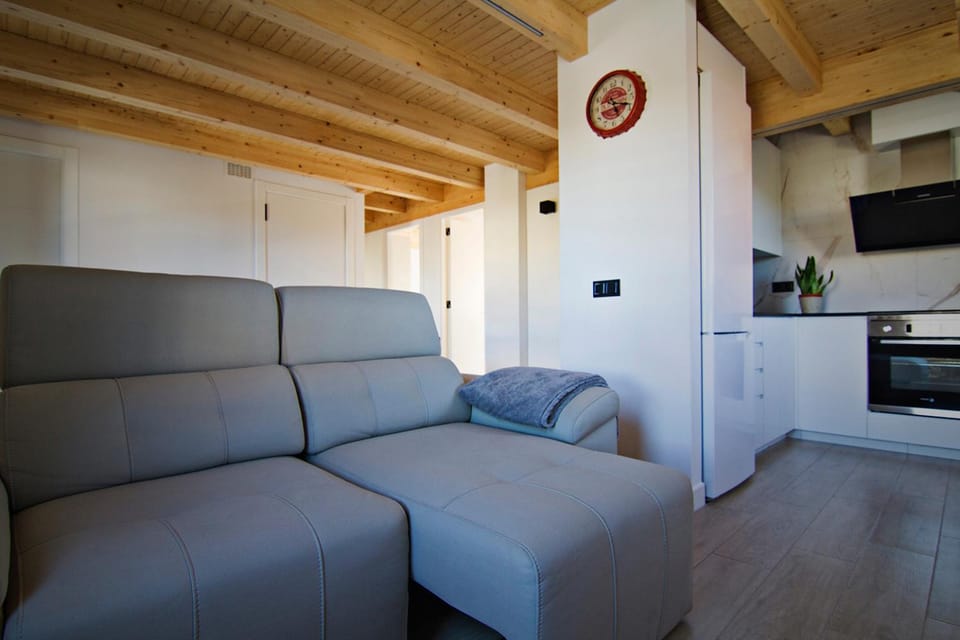Kitchen or kitchenette, Living room, Seating area