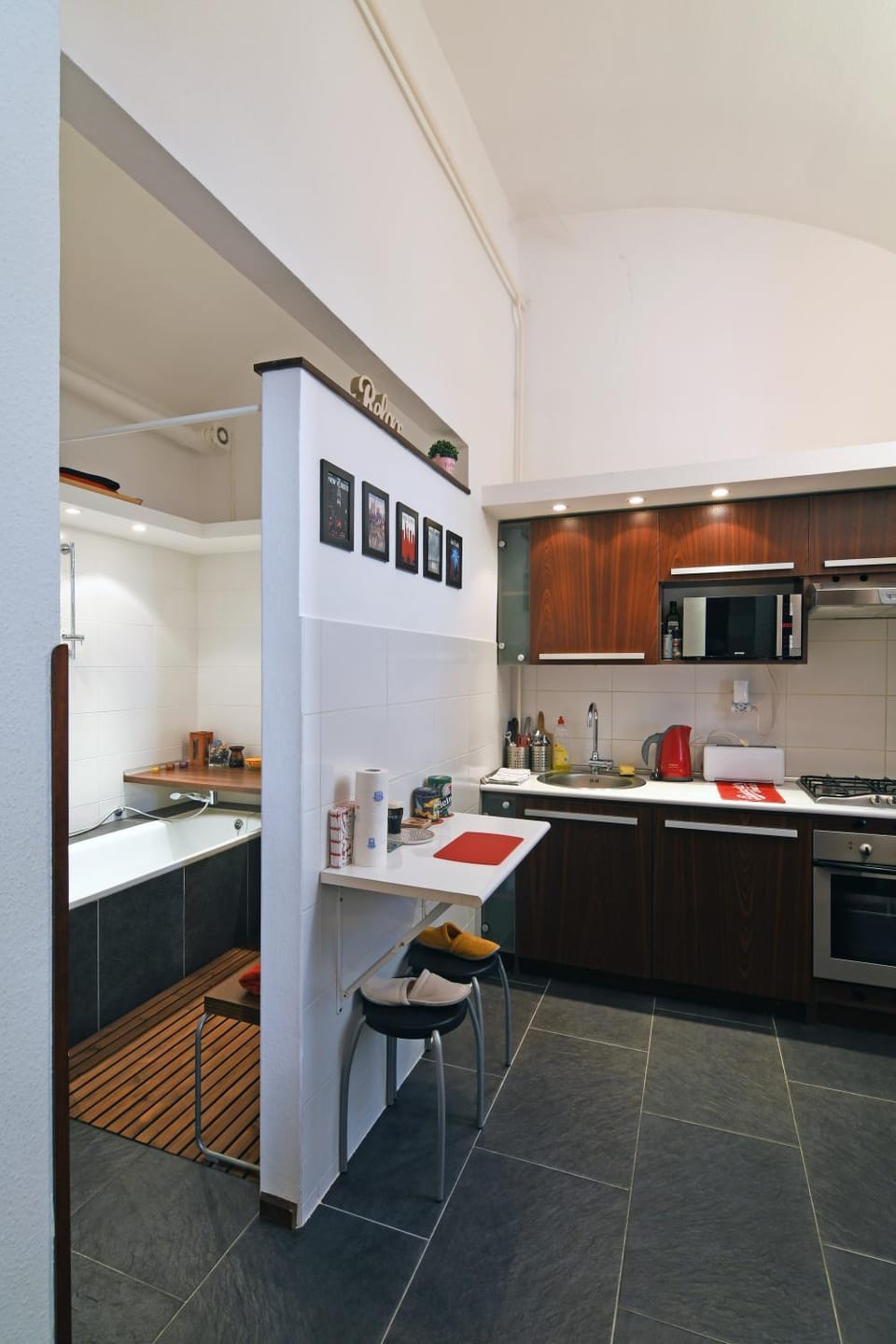 Bathroom, Kitchen or kitchenette