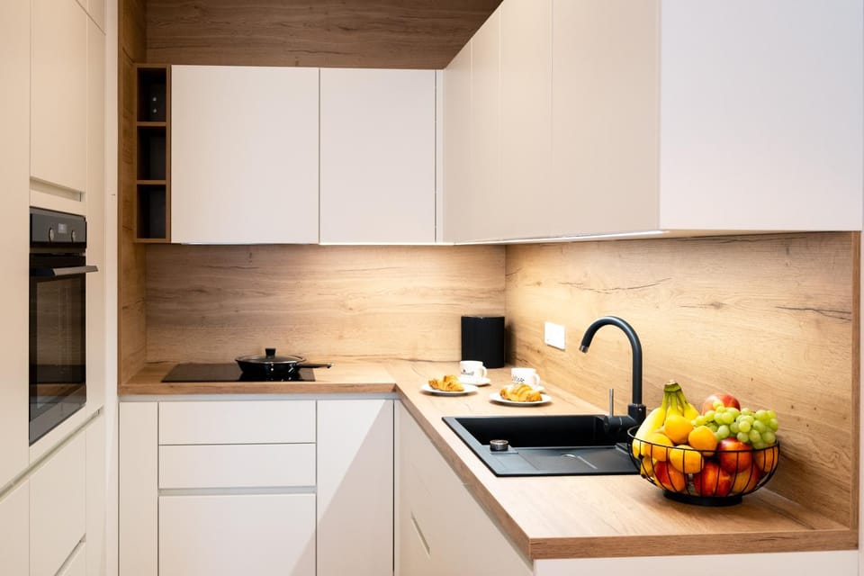 Kitchen or kitchenette, oven, stove