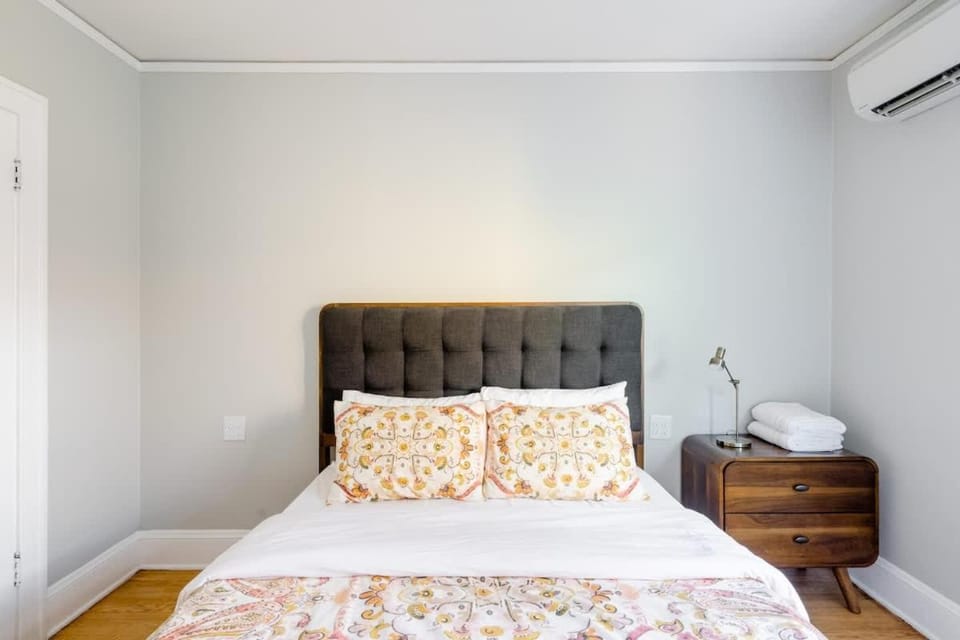 The Sienna by Stay Portland - Alberta Arts House in Portland